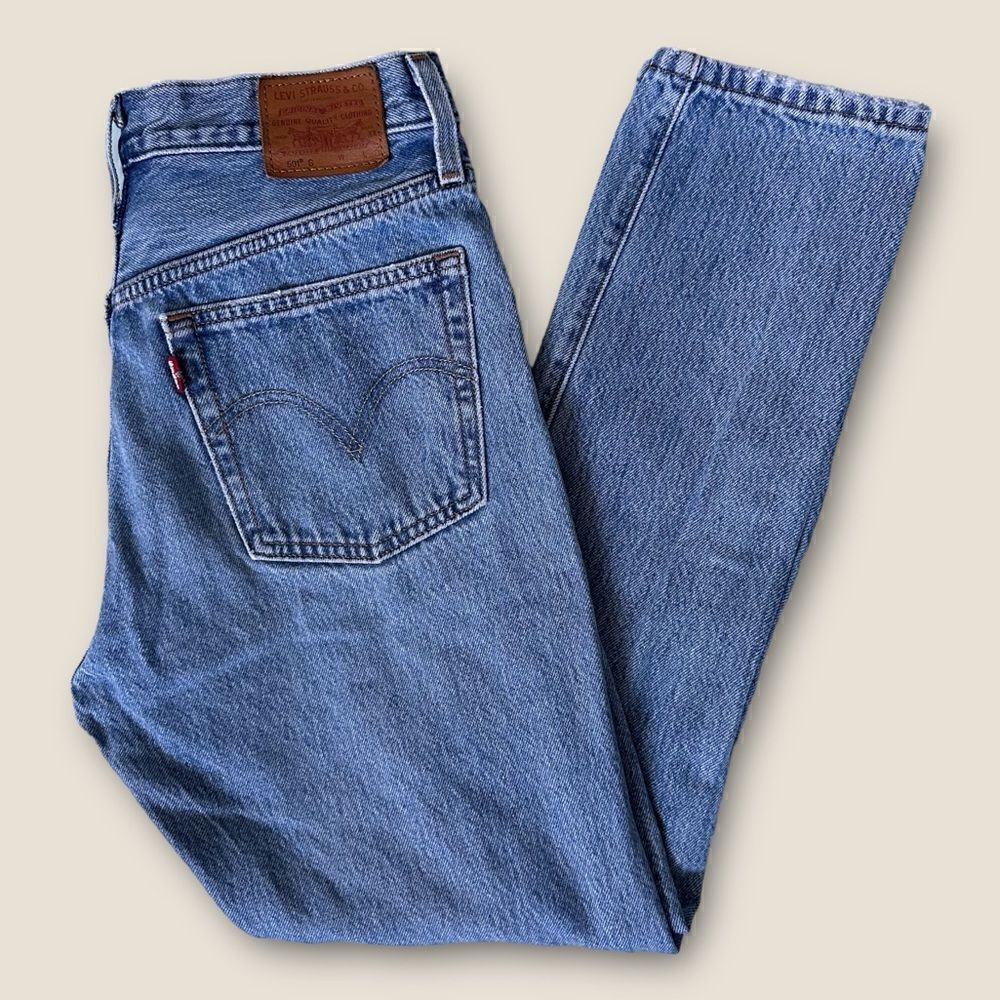 Vintage 90s Levi’s 501 Blue Distressed Jeans Size Small